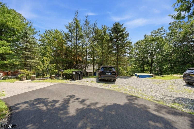 8 Stony Trail