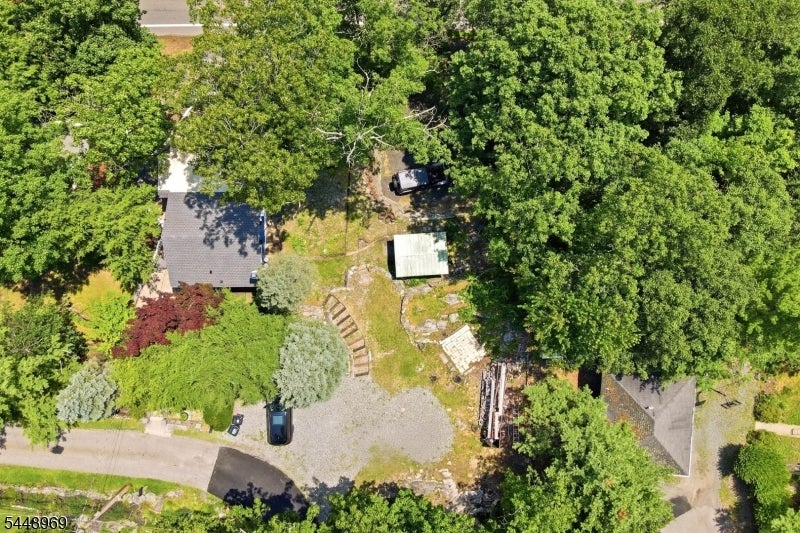 8 Stony Trail