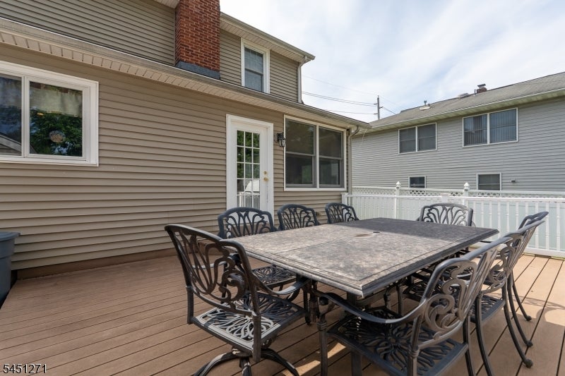 125 Stevens Ave