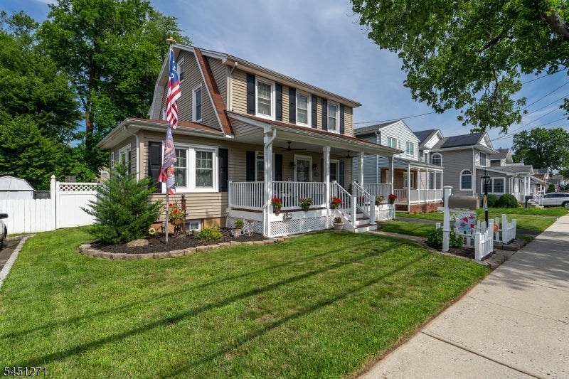 125 Stevens Ave