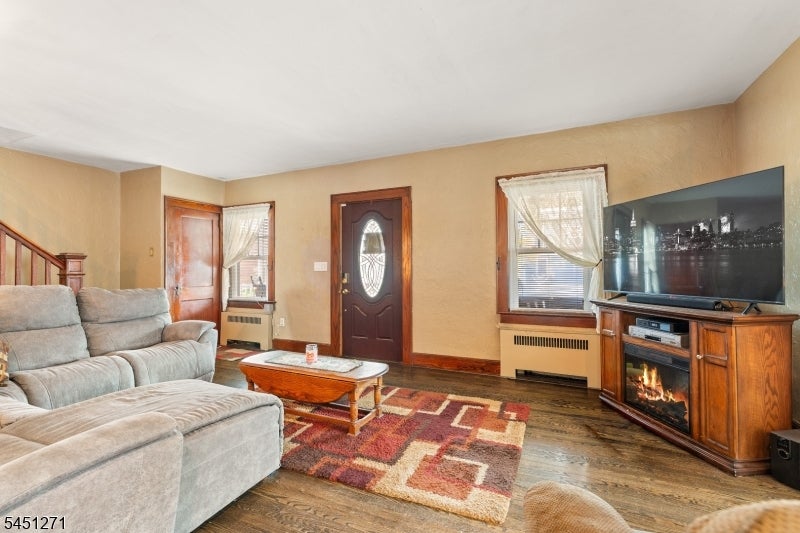 125 Stevens Ave