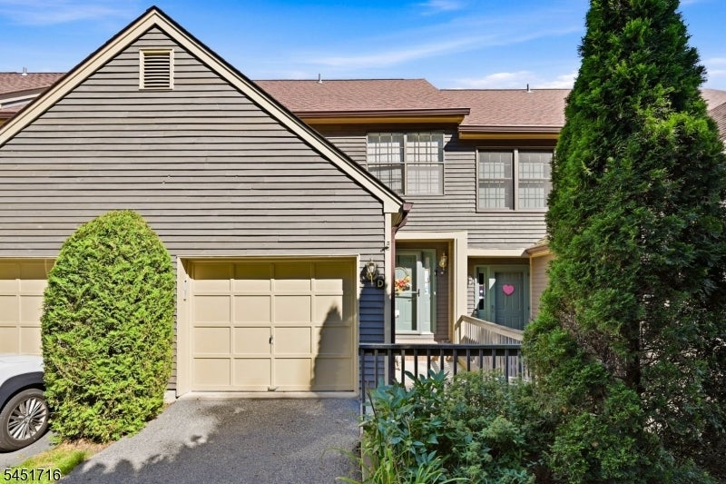 48D Beacon Hill Rd D