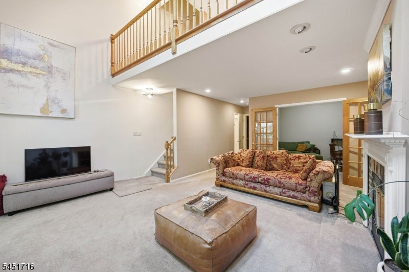 48D Beacon Hill Rd D