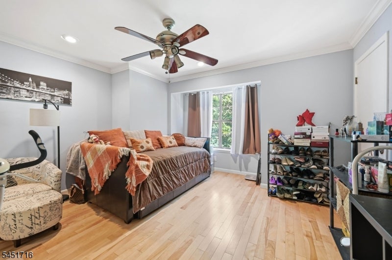 48D Beacon Hill Rd D