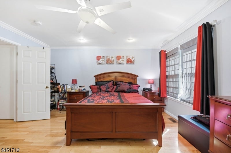 48D Beacon Hill Rd D