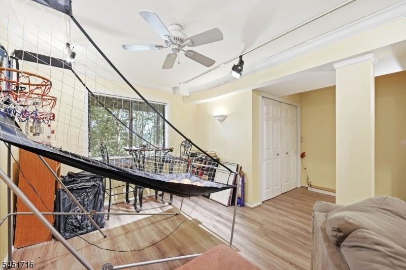 48D Beacon Hill Rd D
