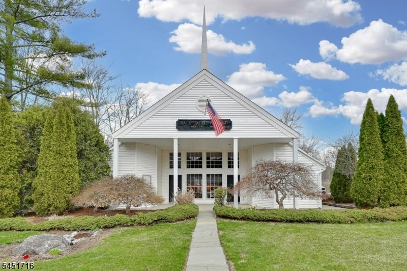 48D Beacon Hill Rd D