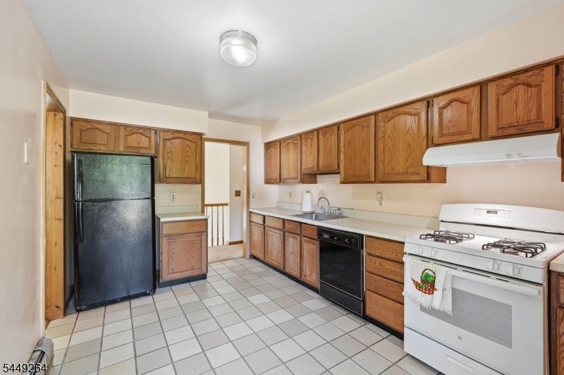 5 Apshawa Cross Rd