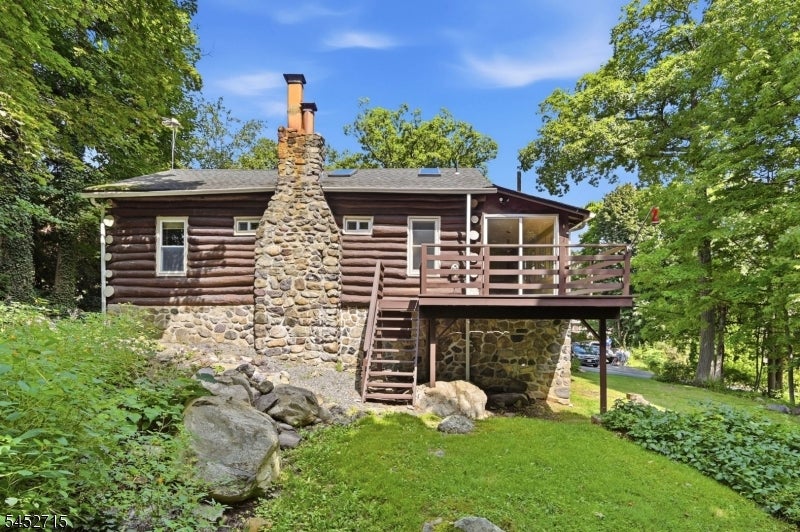 13 Woodside Dr