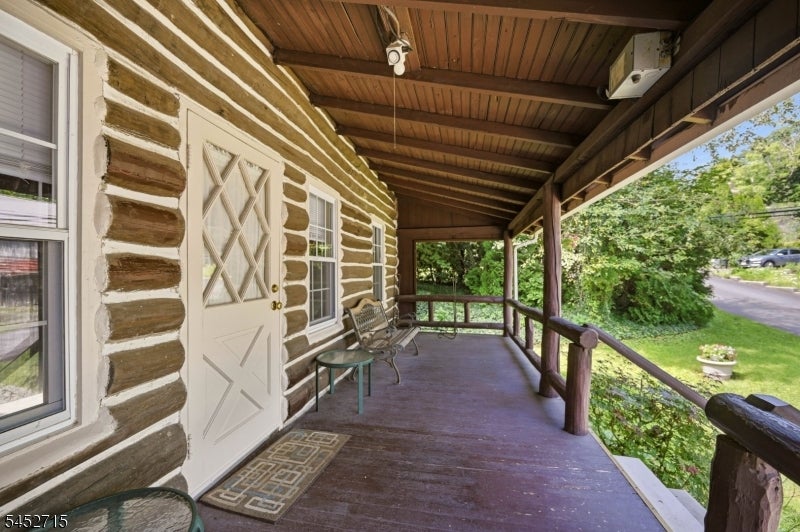13 Woodside Dr