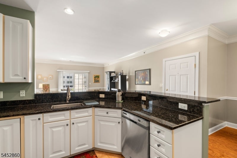 7706 Marine Rd 112