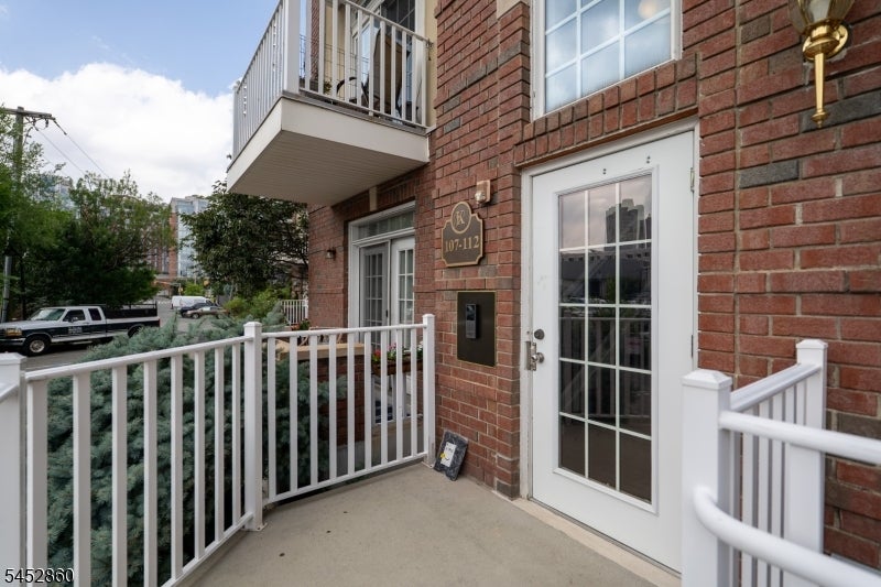 7706 Marine Rd 112