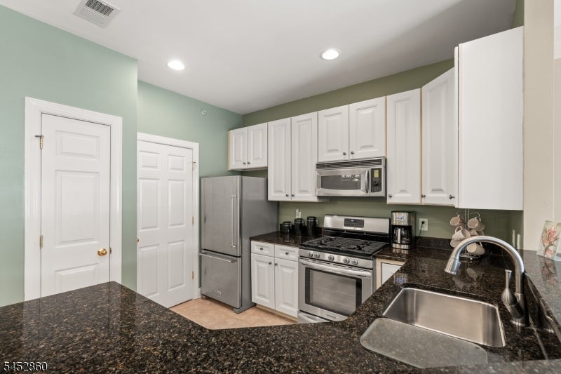 7706 Marine Rd 112