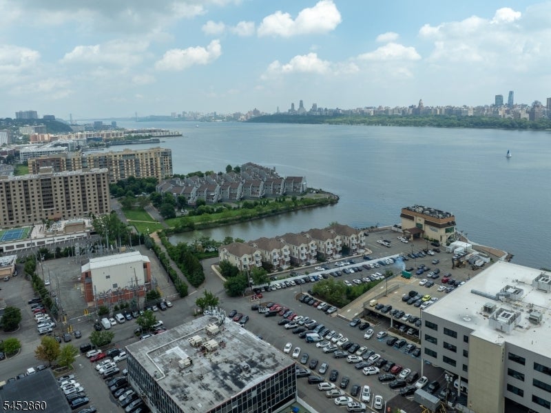 7706 Marine Rd 112