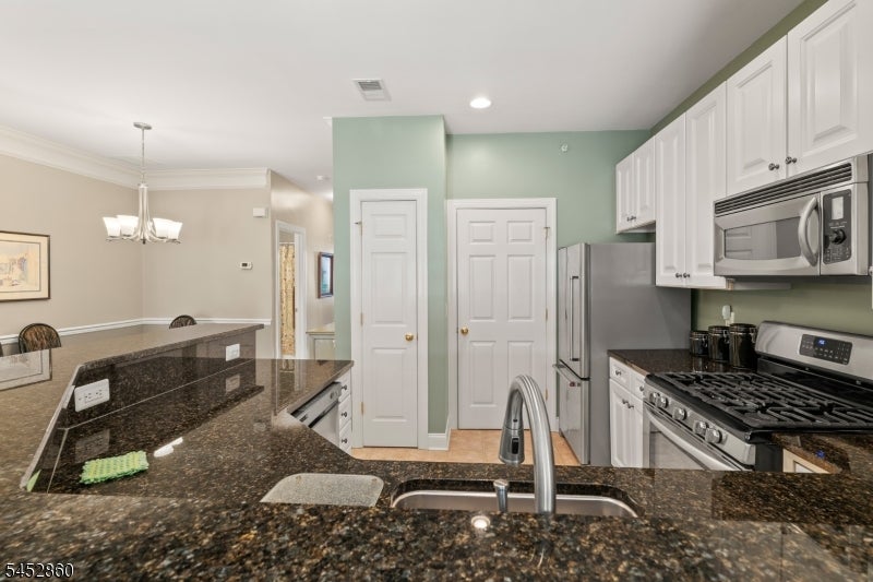 7706 Marine Rd 112