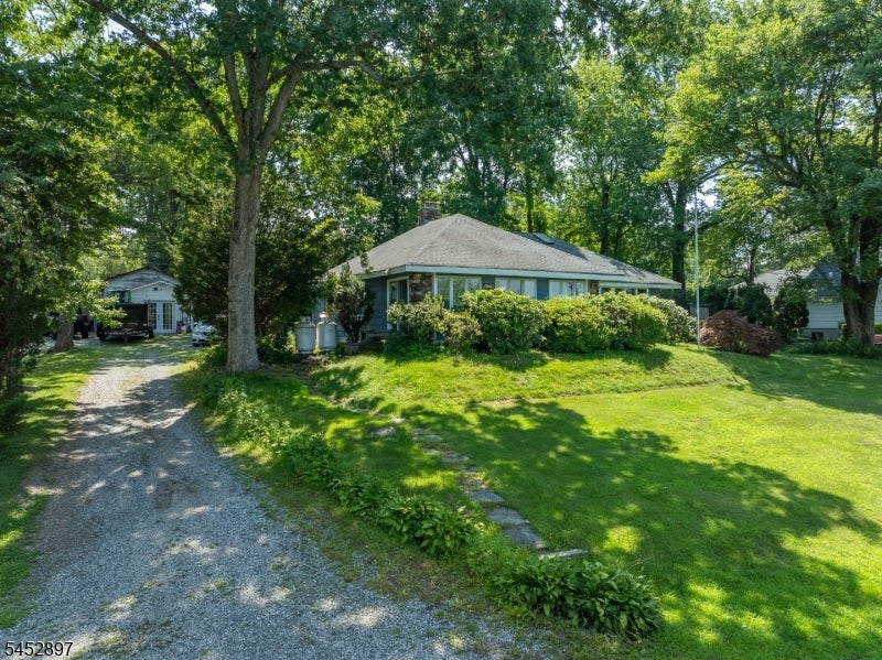 179 Long Pond Rd