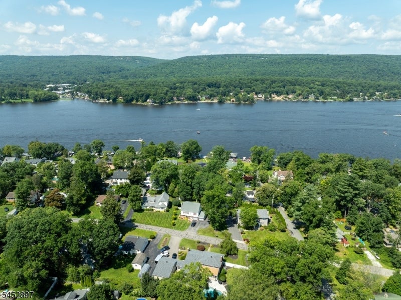 179 Long Pond Rd