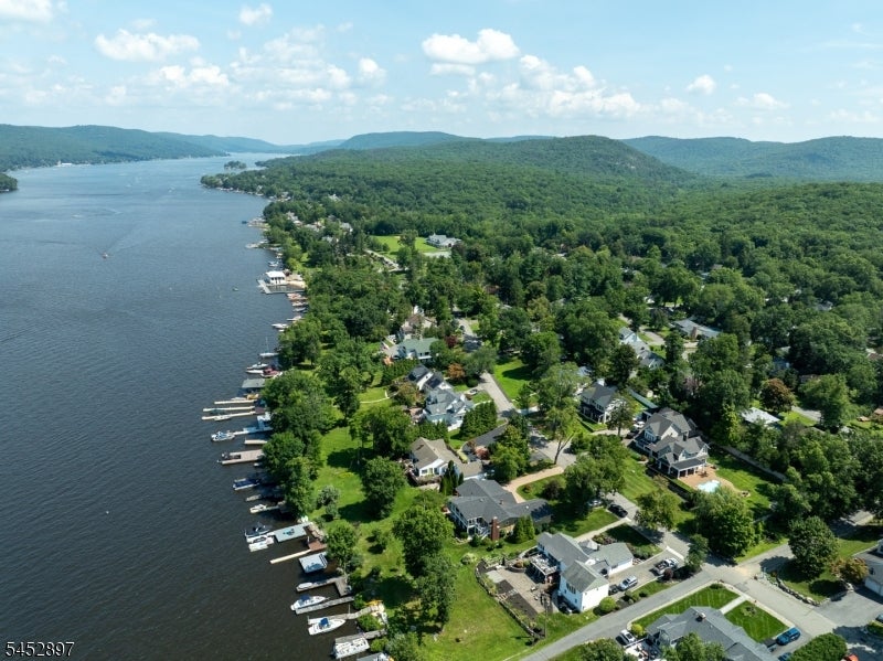 179 Long Pond Rd