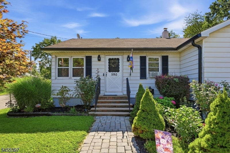 590 Ridge Rd