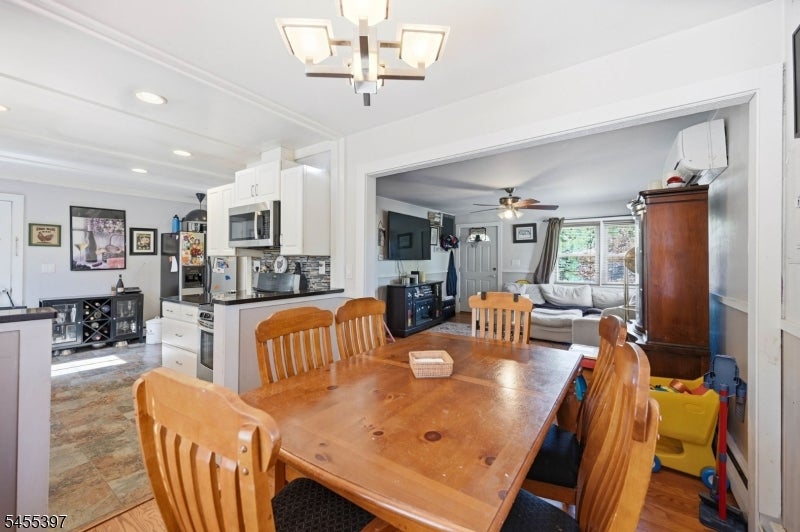 590 Ridge Rd