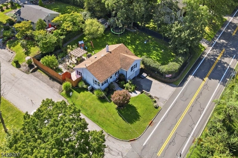 590 Ridge Rd