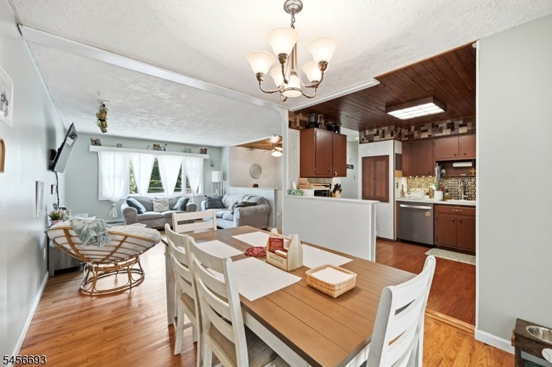 25 Elm Tree Rd