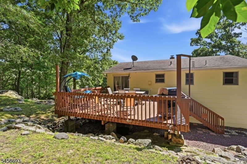 25 Elm Tree Rd