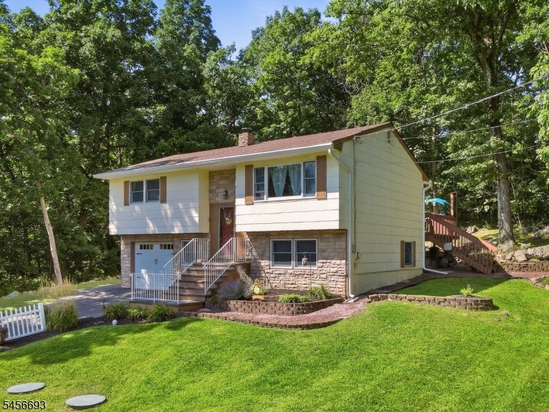 25 Elm Tree Rd