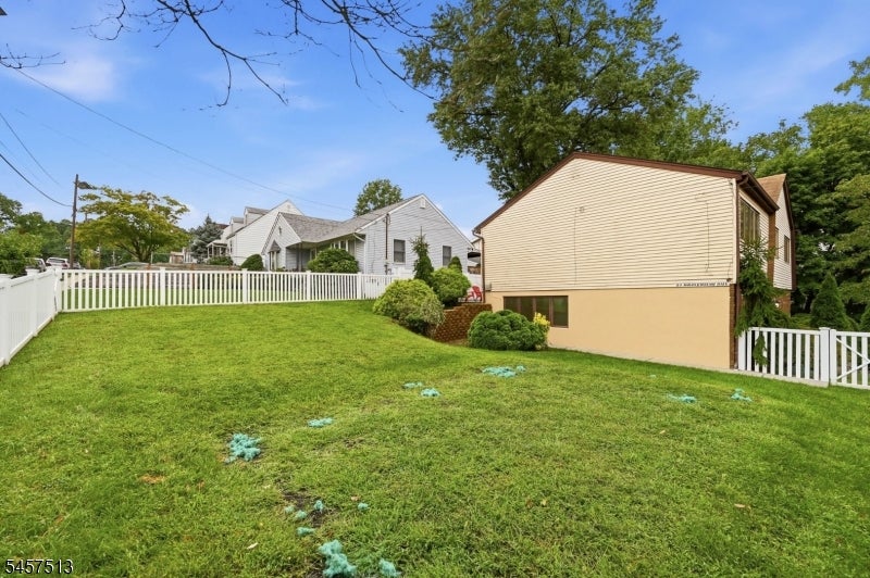 37 Hazelview Ave