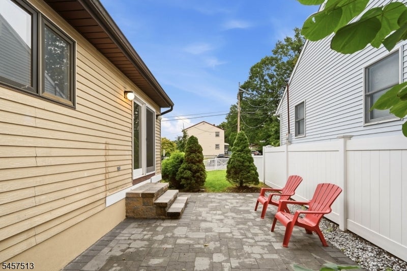 37 Hazelview Ave