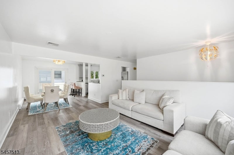 37 Hazelview Ave