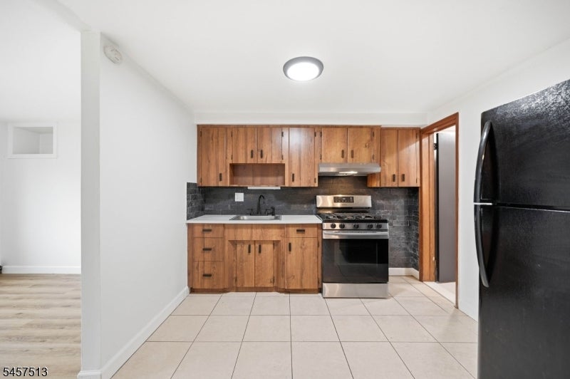 37 Hazelview Ave