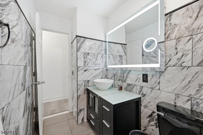 37 Hazelview Ave
