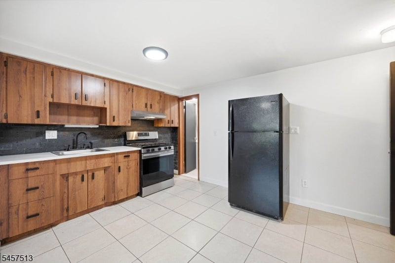 37 Hazelview Ave