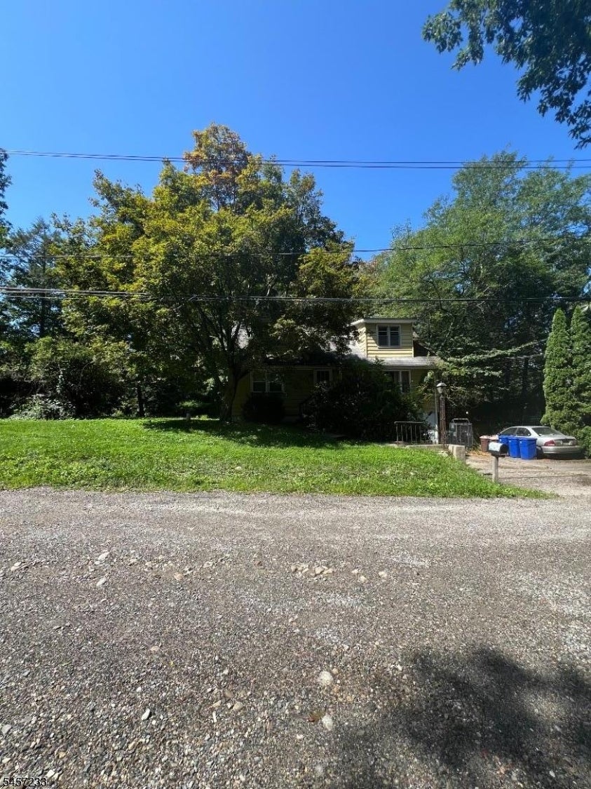 15 Brook Rd