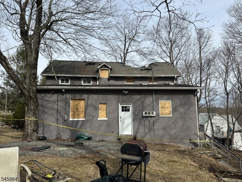 9 Cedarbrook Rd
