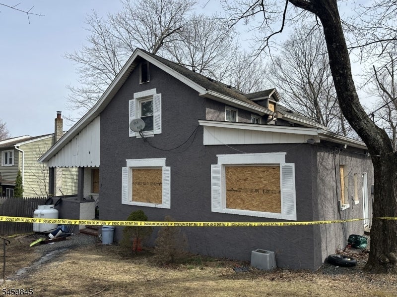 9 Cedarbrook Rd