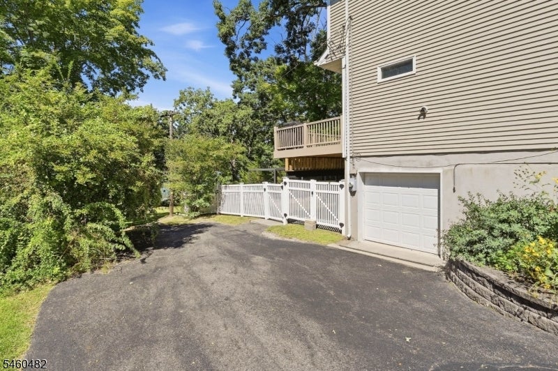 212 Long Pond Rd