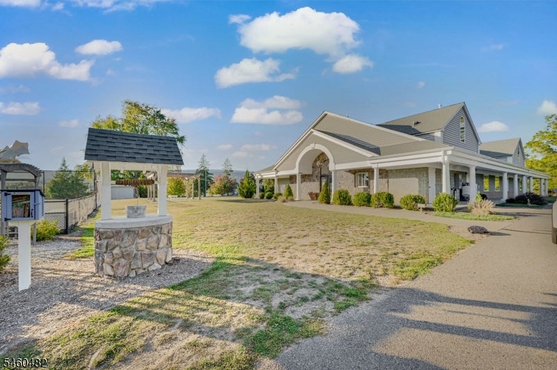 212 Long Pond Rd