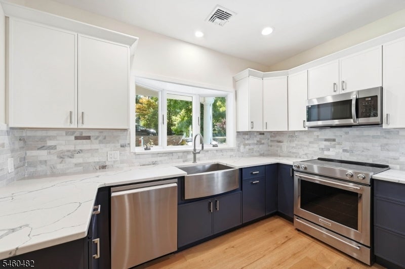 212 Long Pond Rd