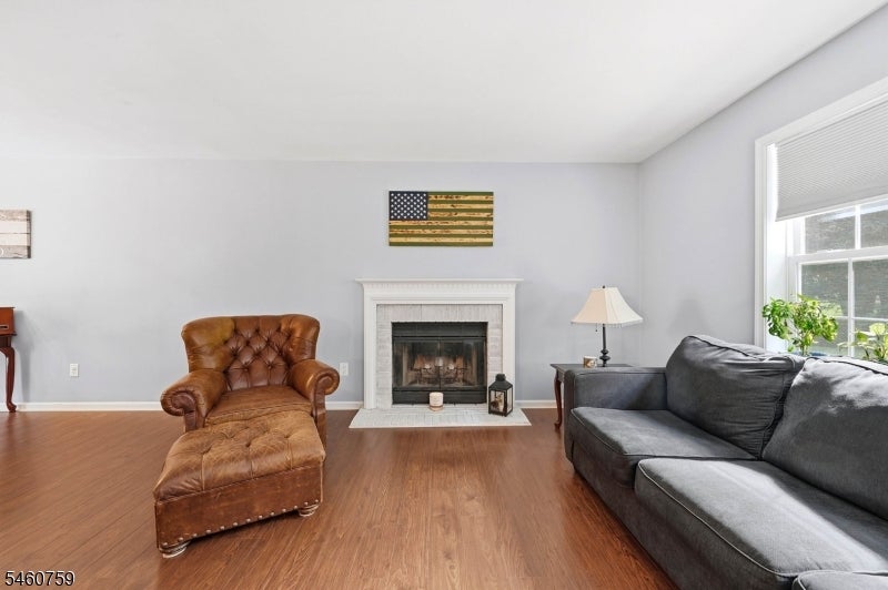 46 Melinda Ln