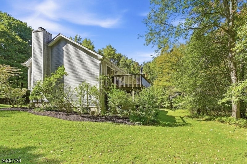 46 Melinda Ln