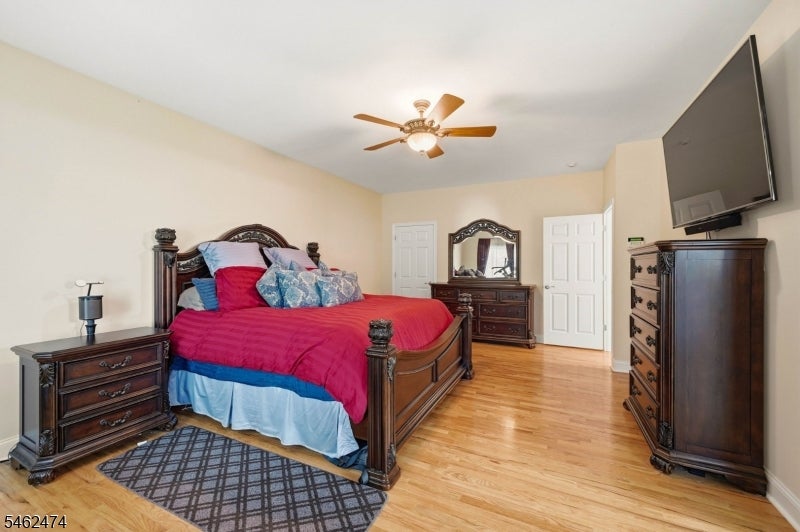 58 Leslie Dr
