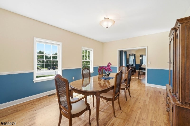 58 Leslie Dr