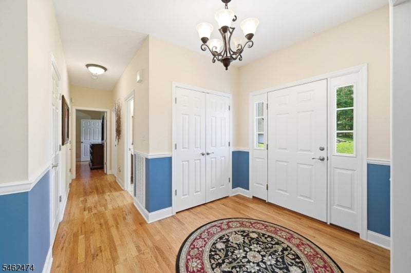 58 Leslie Dr