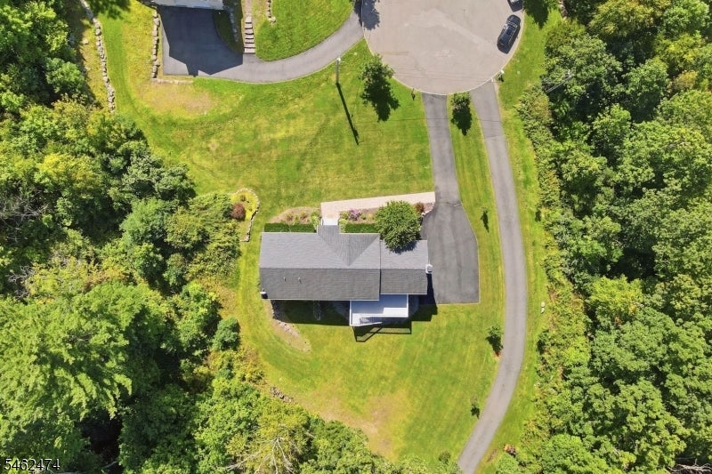 58 Leslie Dr