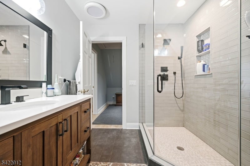 173 Point Breeze Dr