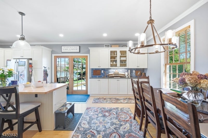 173 Point Breeze Dr