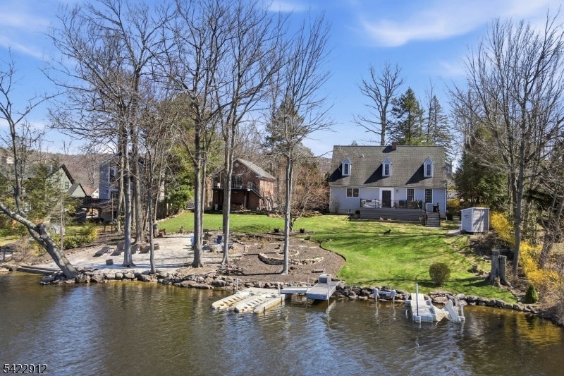 173 Point Breeze Dr