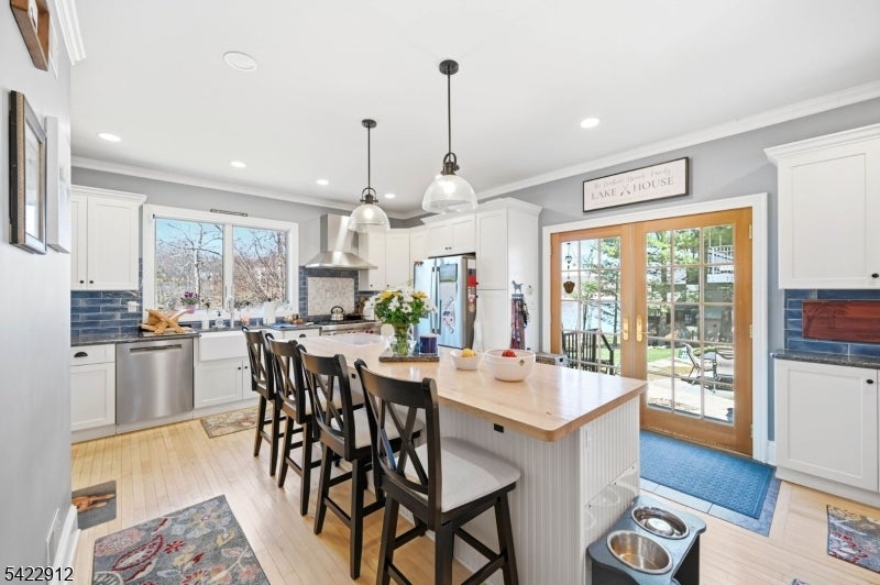 173 Point Breeze Dr